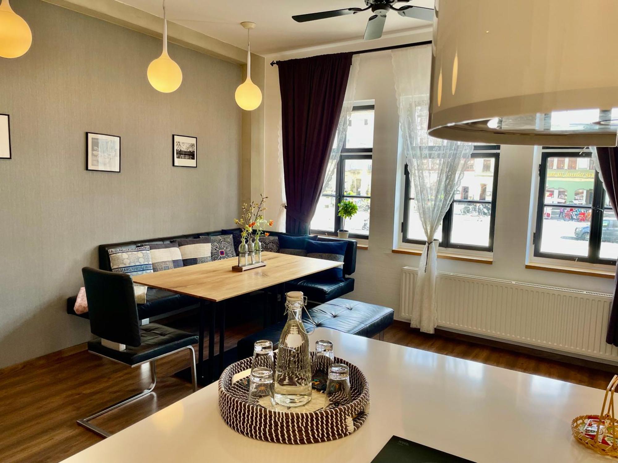 36 Pho Co Hotel & Suites Weimar  Buitenkant foto